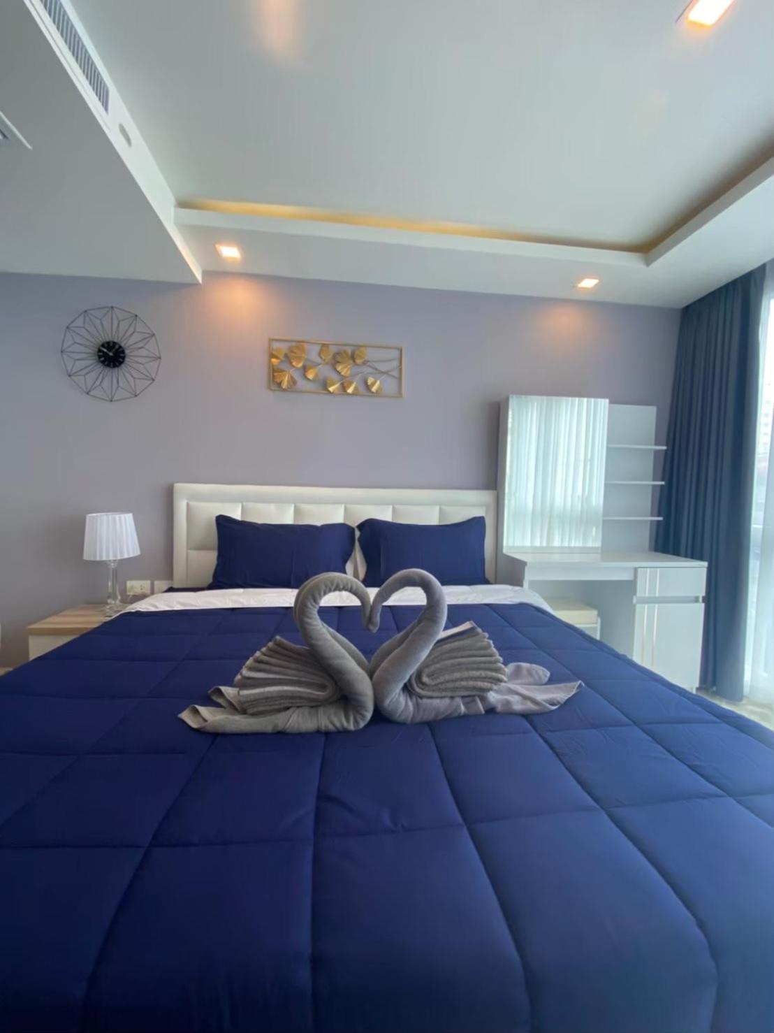 Grand Avenue Suites X Monthstayz Thailand Pattaya Exterior foto