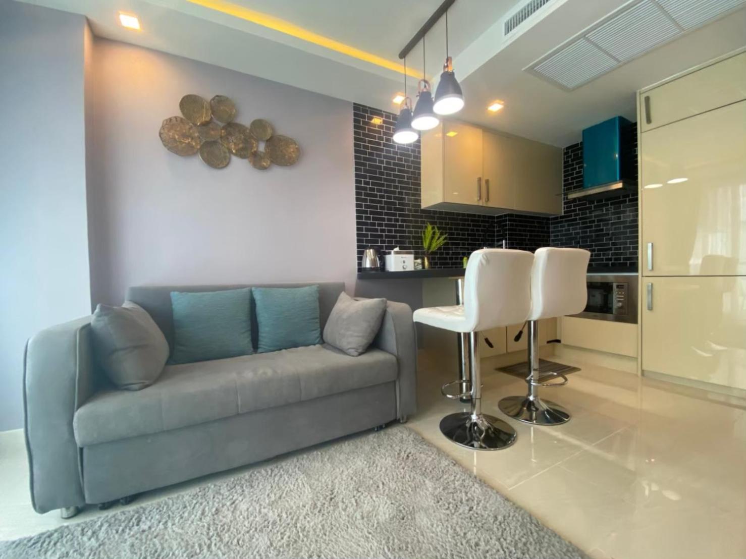 Grand Avenue Suites X Monthstayz Thailand Pattaya Exterior foto