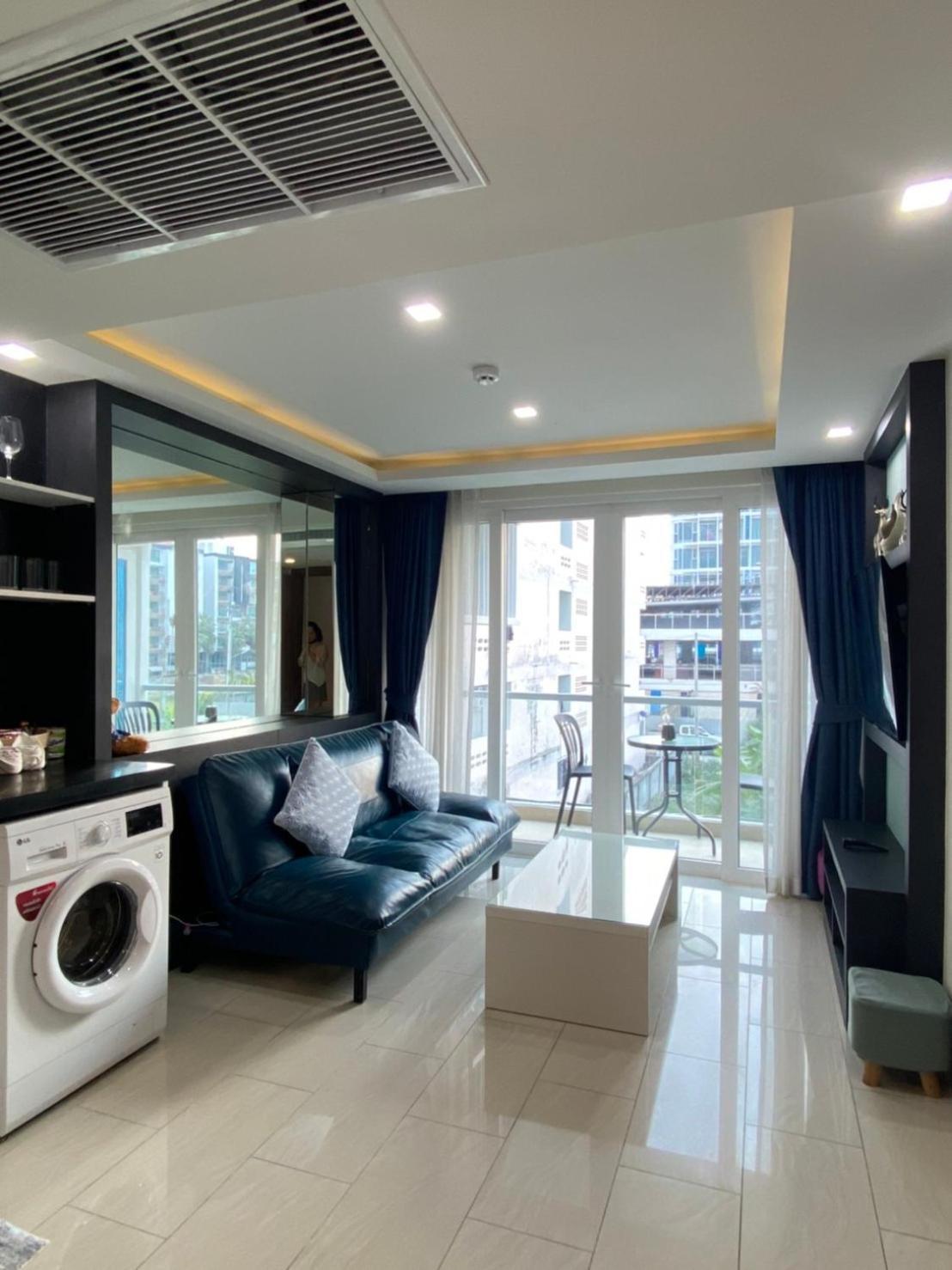Grand Avenue Suites X Monthstayz Thailand Pattaya Exterior foto