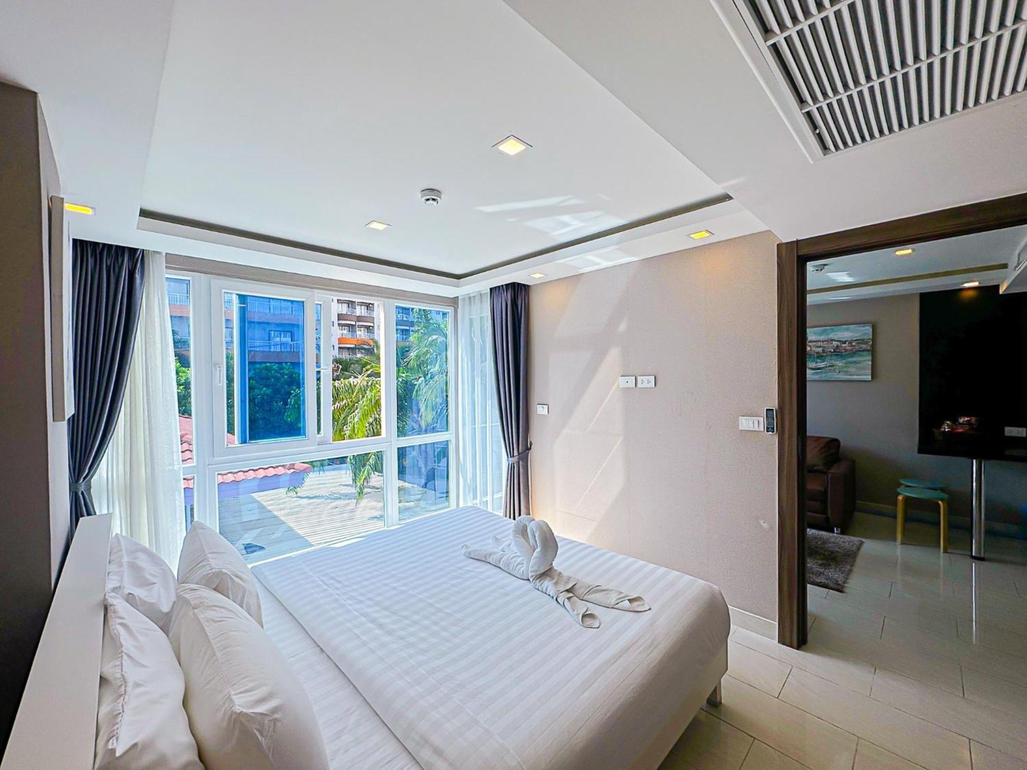 Grand Avenue Suites X Monthstayz Thailand Pattaya Exterior foto