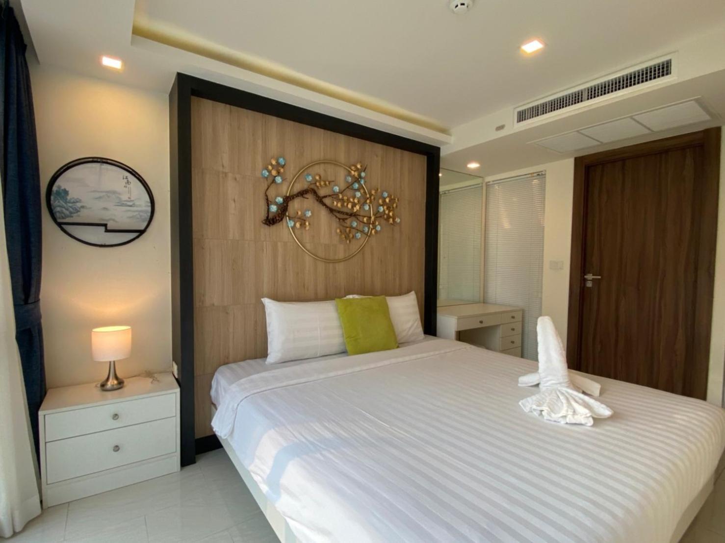 Grand Avenue Suites X Monthstayz Thailand Pattaya Exterior foto