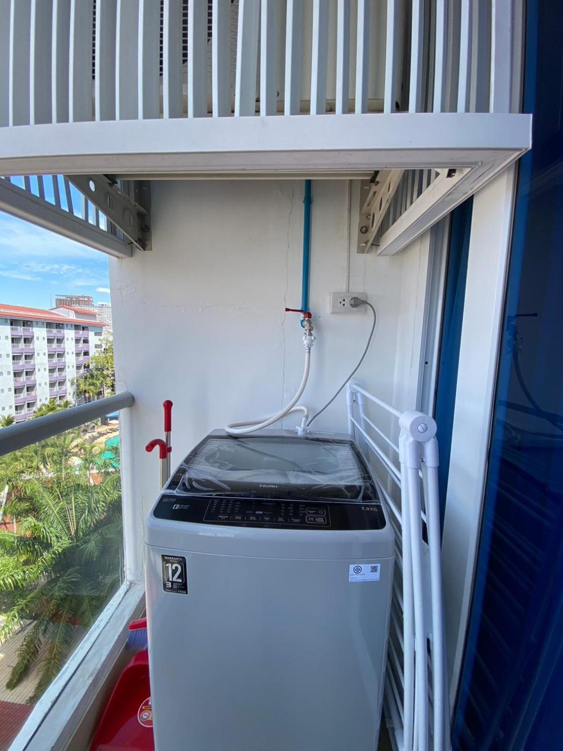 Grand Avenue Suites X Monthstayz Thailand Pattaya Exterior foto